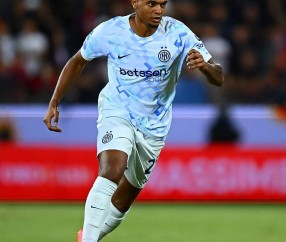 必一运动官网-关于马赛抢先登顶，球队实力令人瞩目的信息